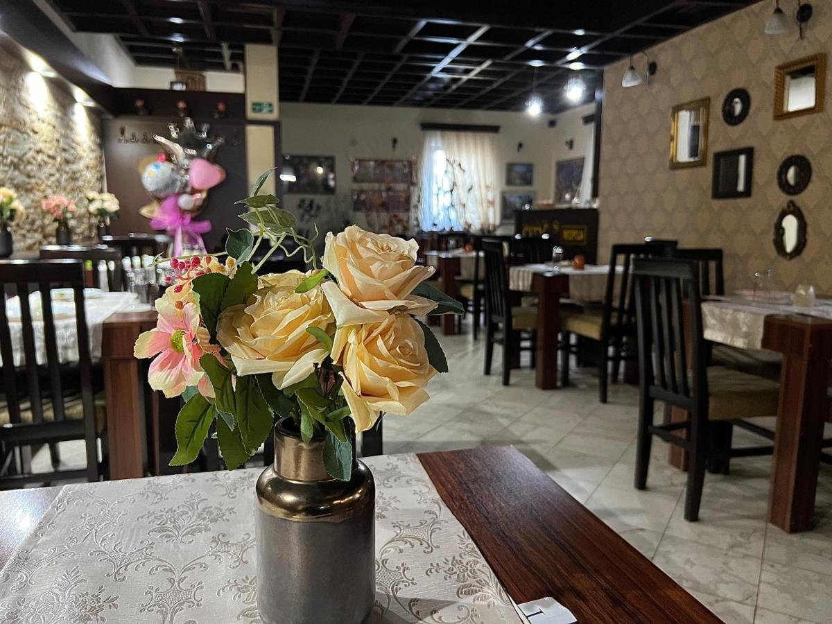 Garni Hotel City Kruševac エクステリア 写真