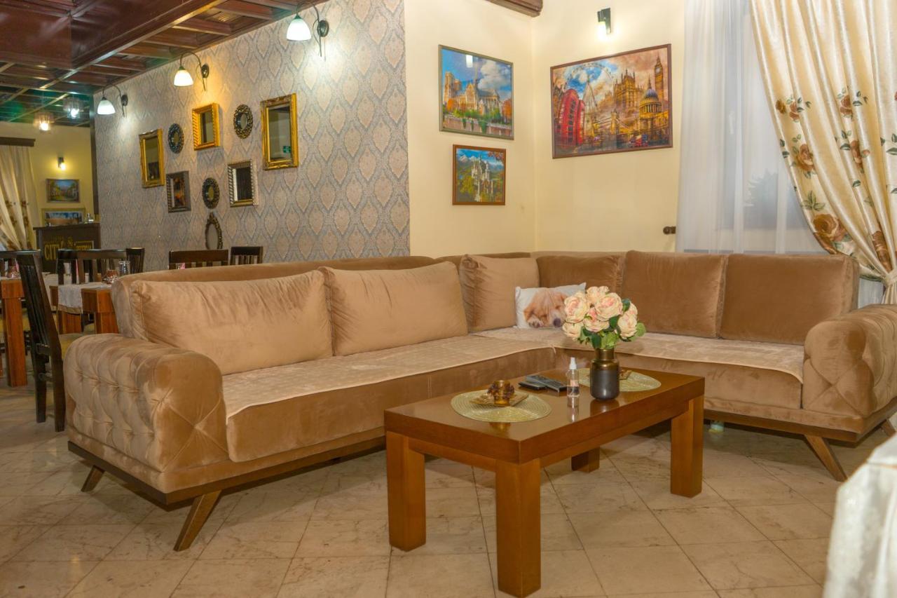 Garni Hotel City Kruševac エクステリア 写真