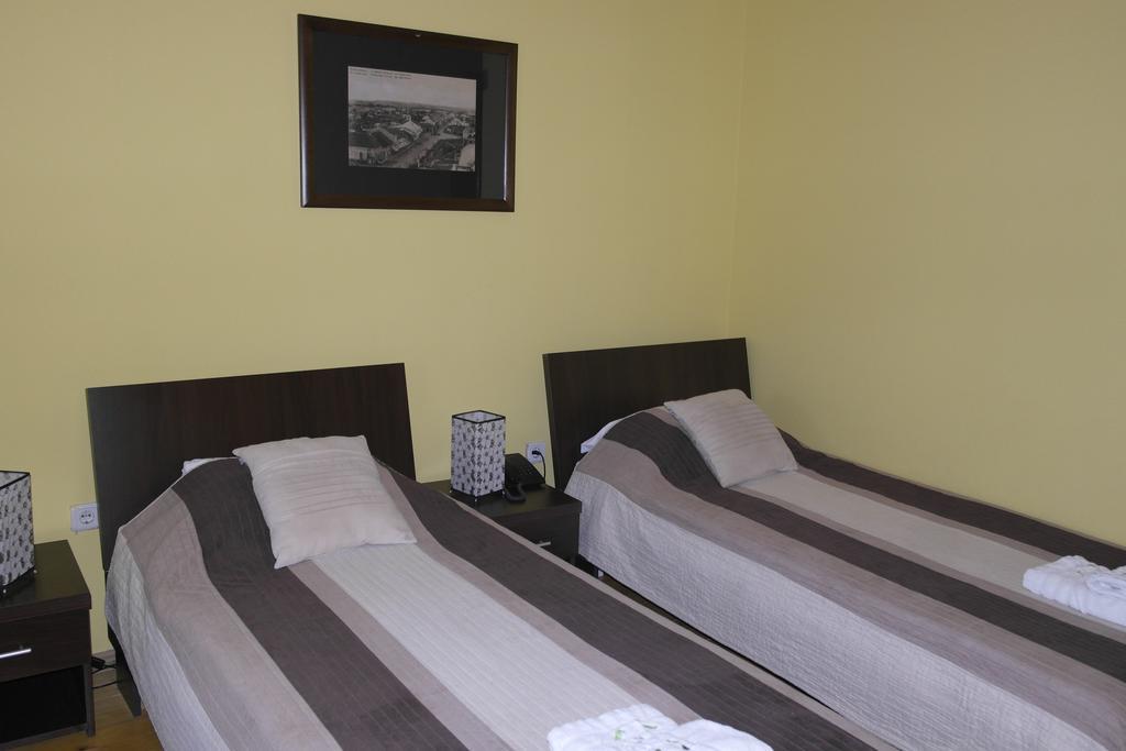 Garni Hotel City Kruševac エクステリア 写真